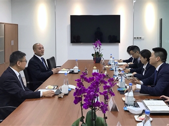 協(xié)會(huì )領(lǐng)導調研指導秘書(shū)處工作并為協(xié)會(huì )辦公新址揭牌