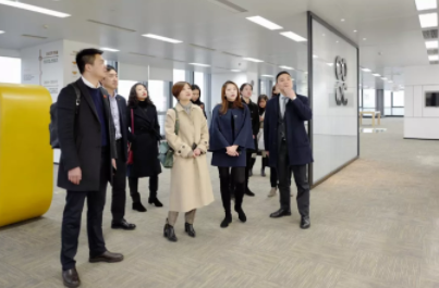 1591249639(1) 1591249639(1)