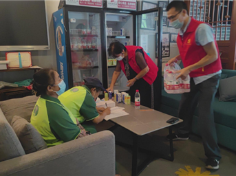 成都這個(gè)“愛(ài)心冰箱”，5年多沒(méi)斷貨