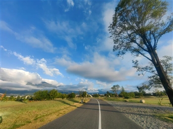 生活不止有工作，還有詩(shī)和遠方